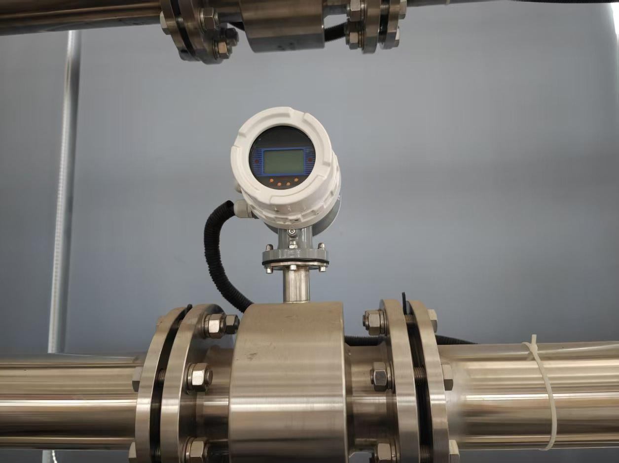 Como você escolhe a corrente certa de fluxo de transmissor para sua aplicação precisa?